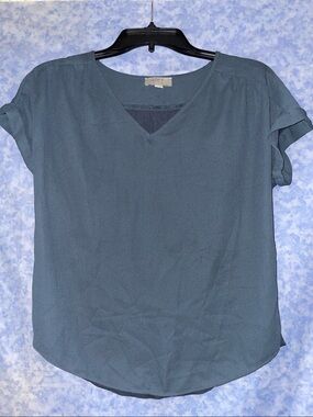 LOFT Short Sleeve V-Neck Blouse in Teal Blue